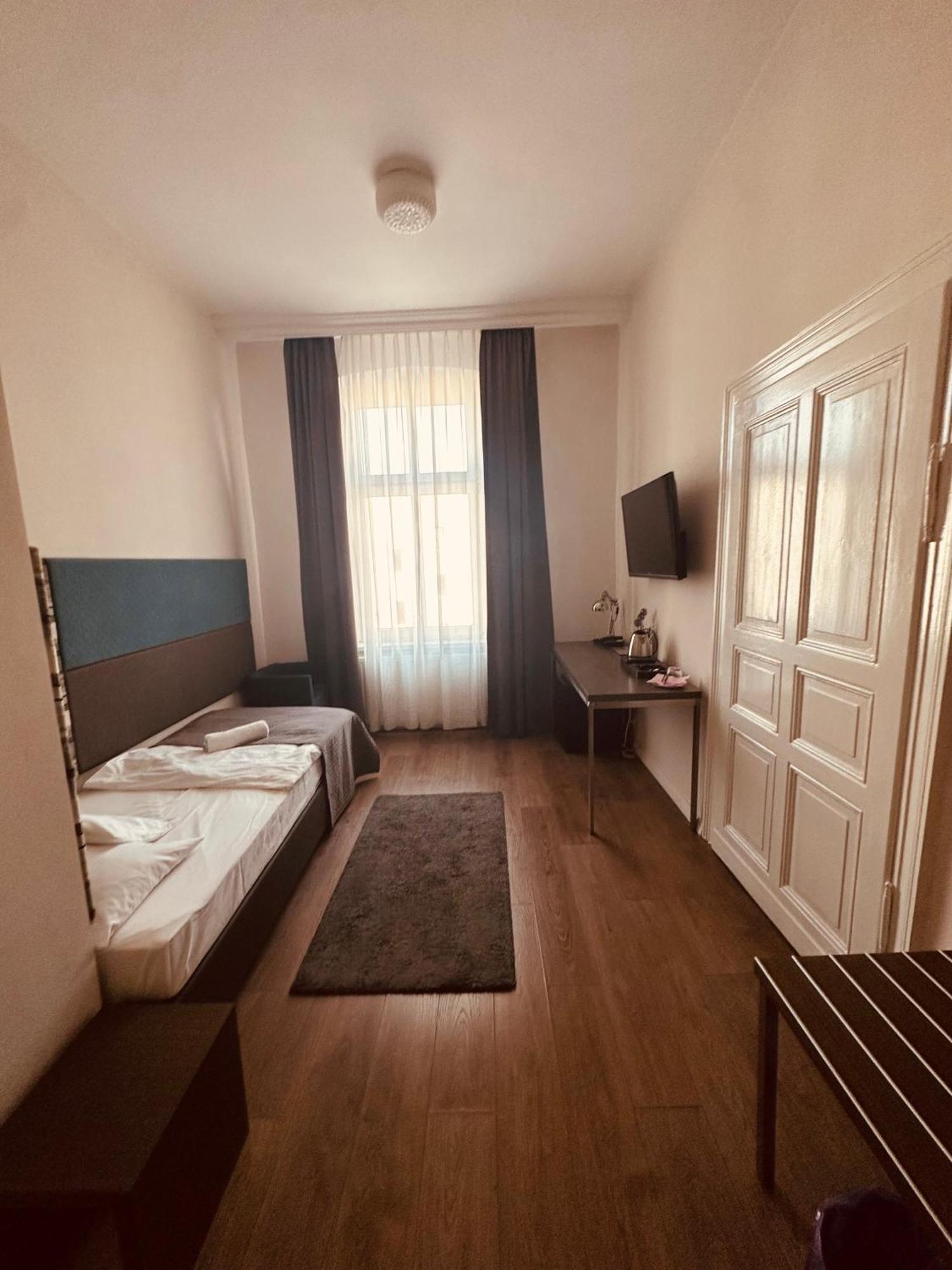 Hotel Kolodziej Siemianowice Slaskie Room photo